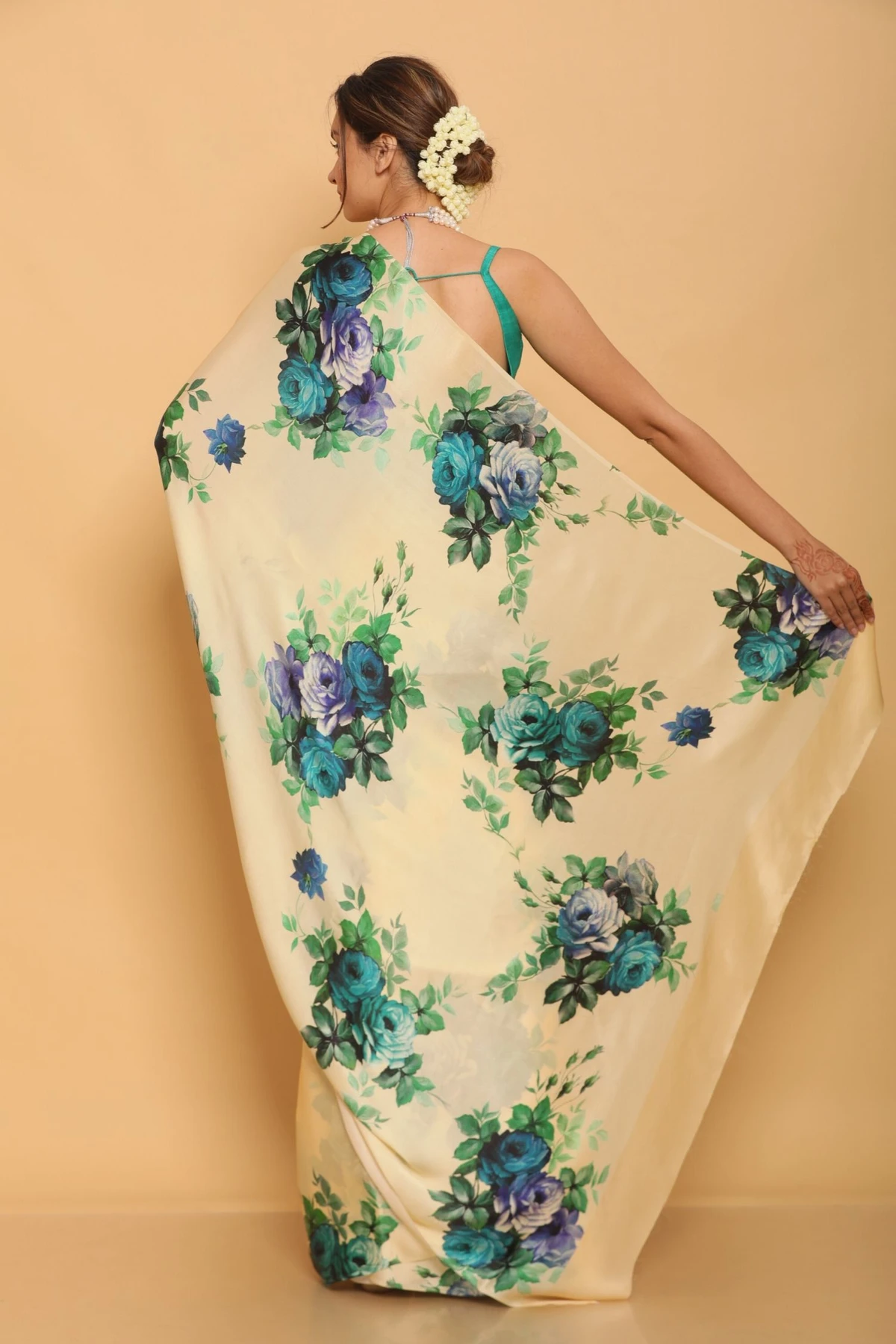 Letest Floral Printed of Satin Saree With Unstitched Blouse