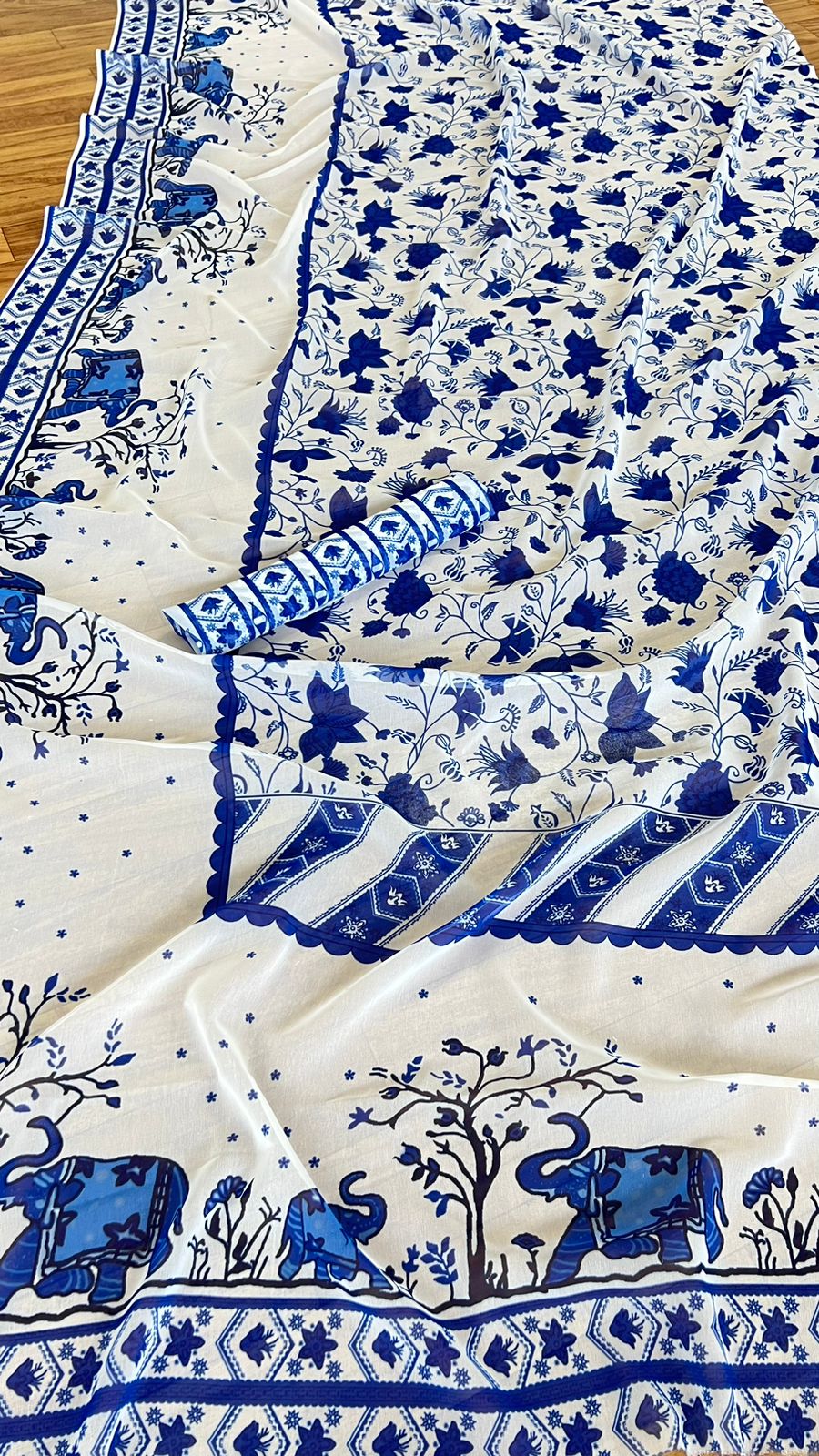 Georgette Saree With Printed Georgette Unstitched  Blouse