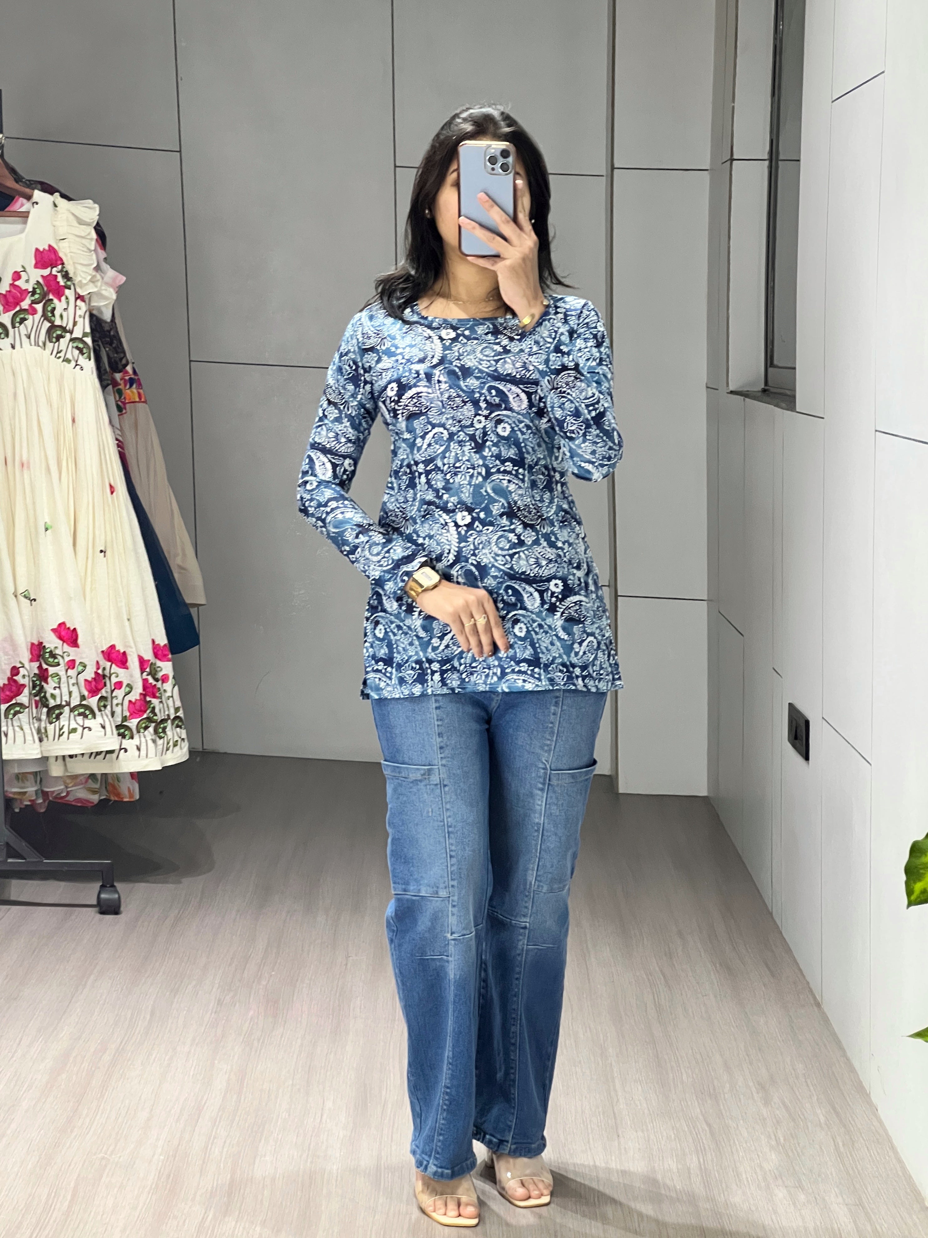 Trendy Floral Sleeved Kurtis