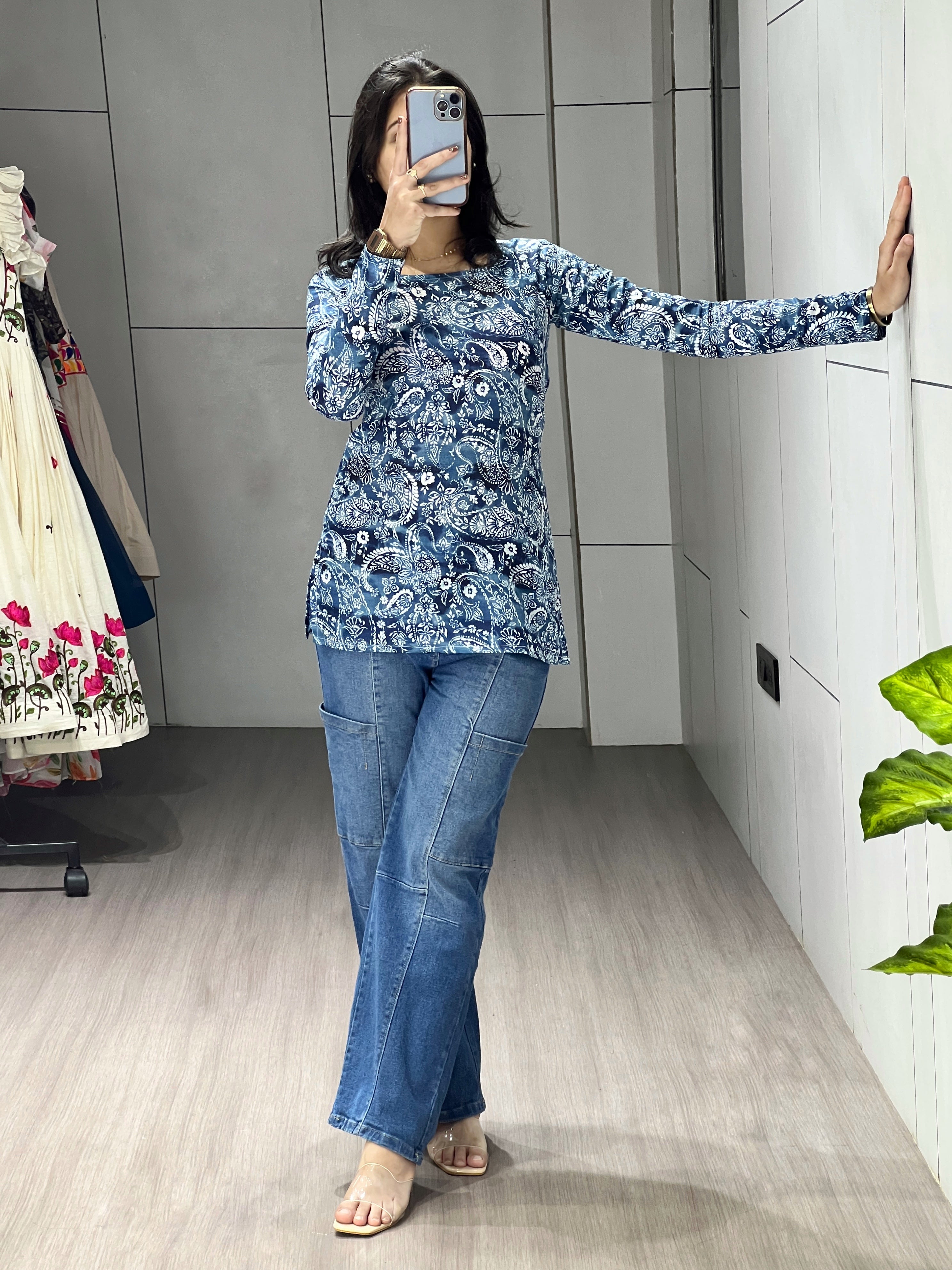 Trendy Floral Sleeved Kurtis