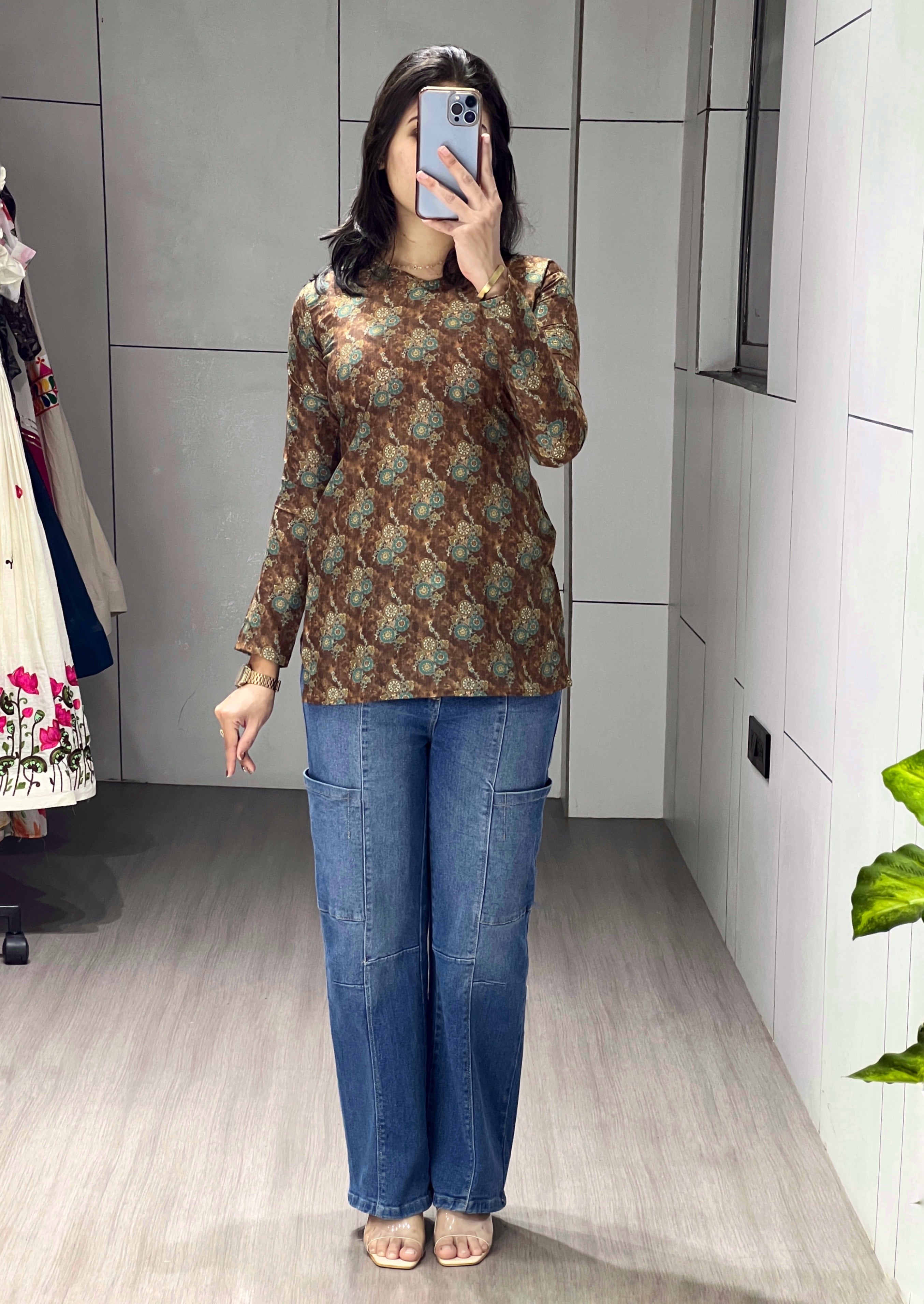 Trendy Floral Sleeved Kurtis