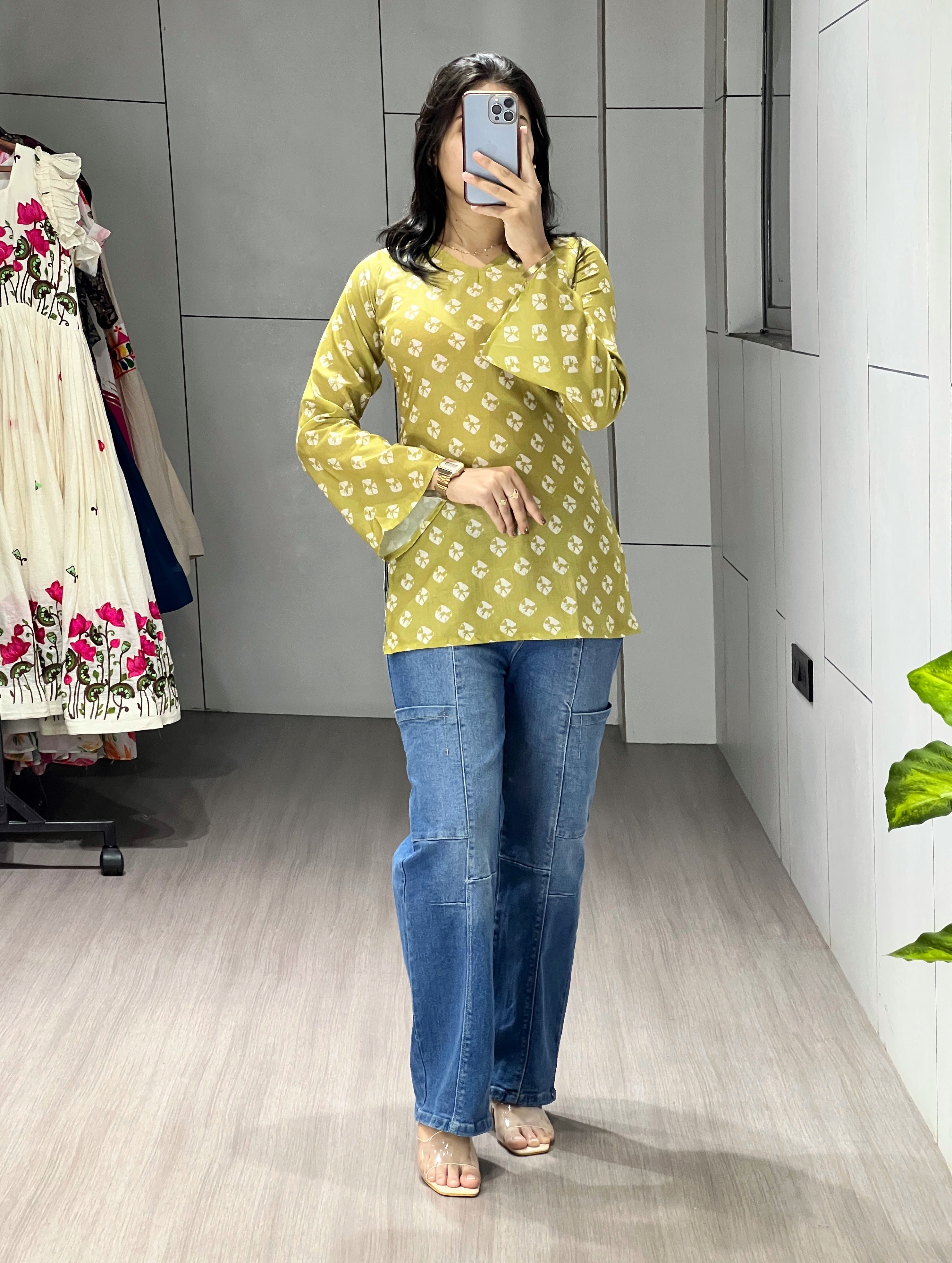 Trendy Floral Sleeved Kurtis