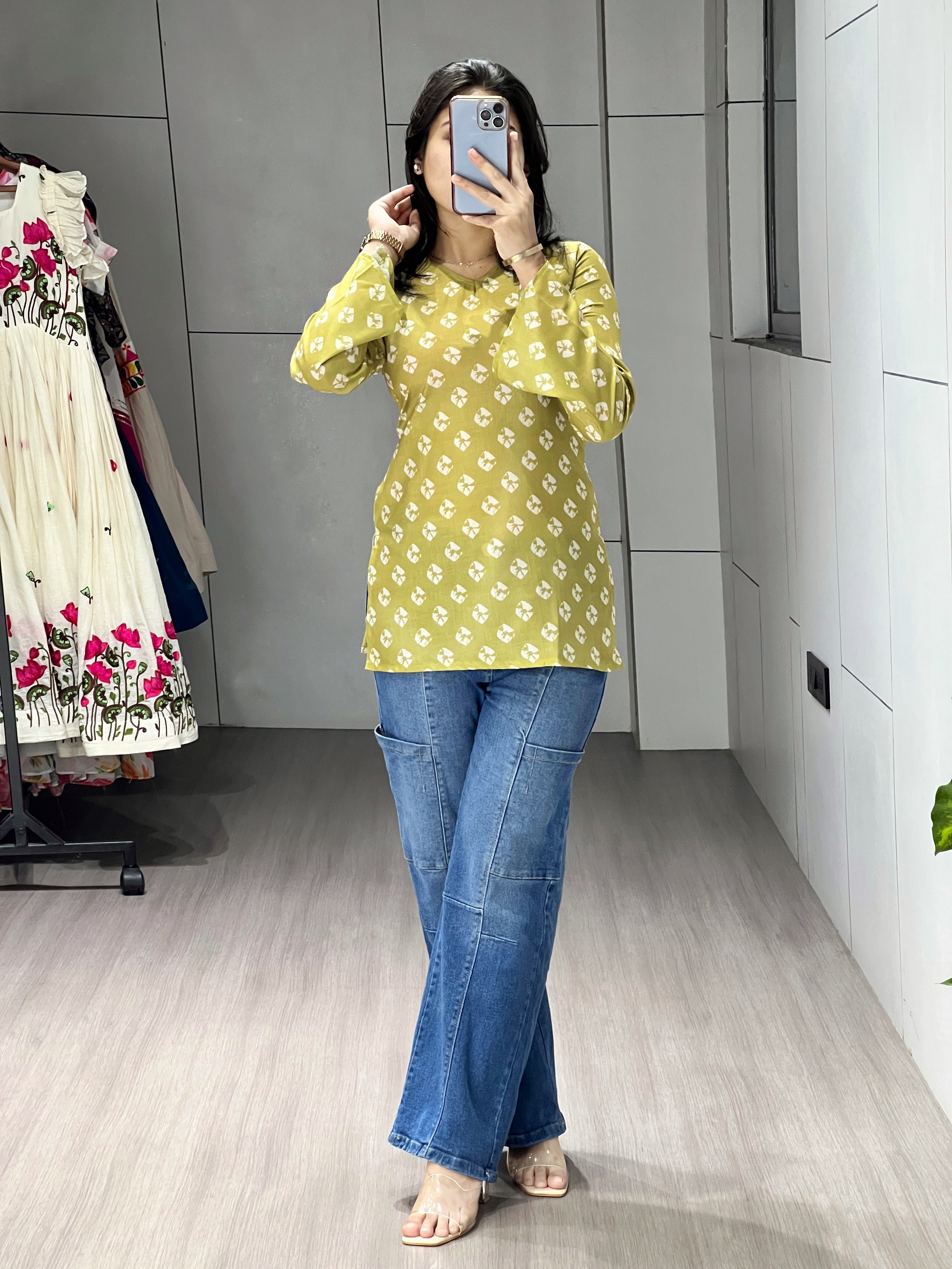 Trendy Floral Sleeved Kurtis