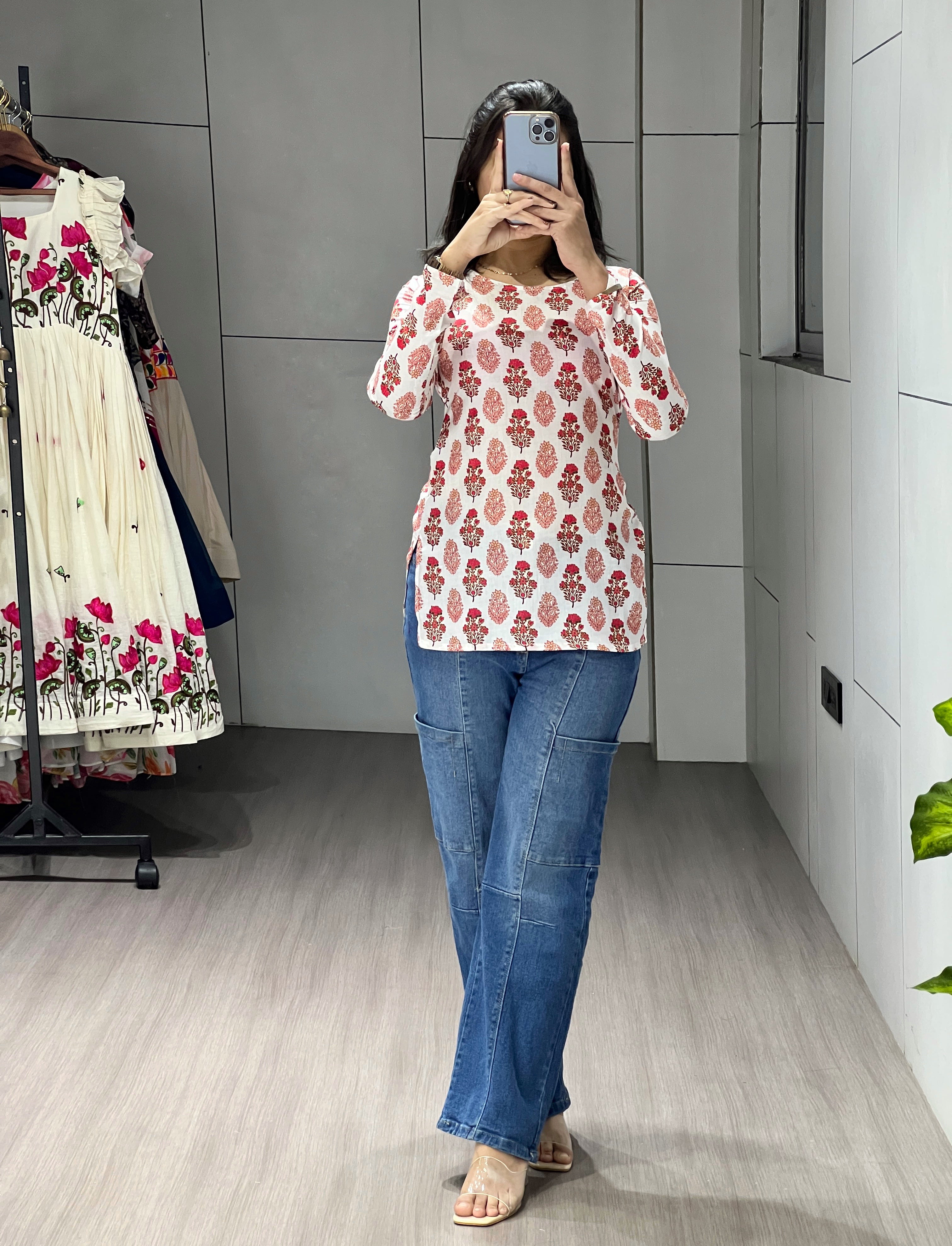 Trendy Floral Sleeved Kurtis