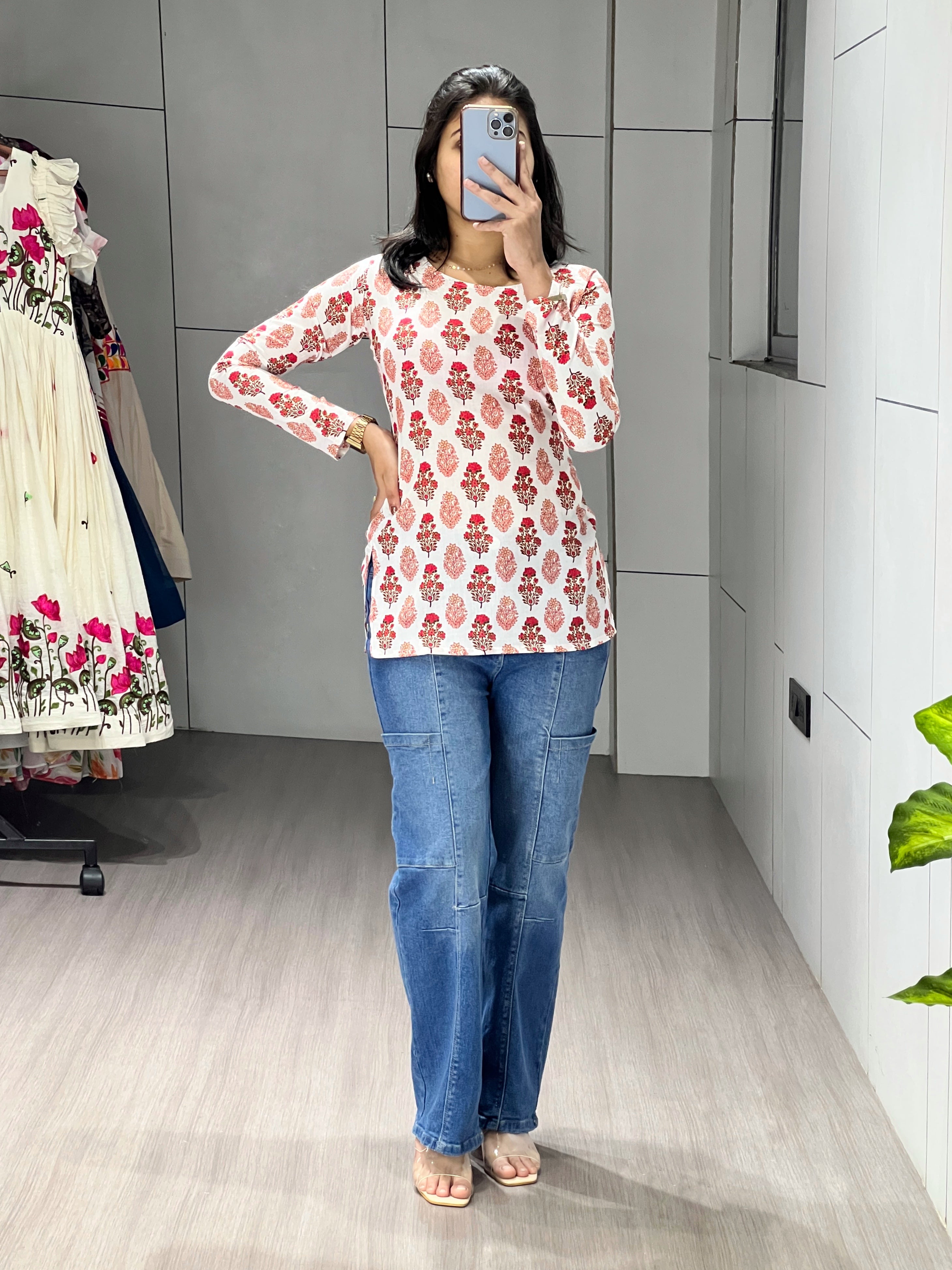 Trendy Floral Sleeved Kurtis