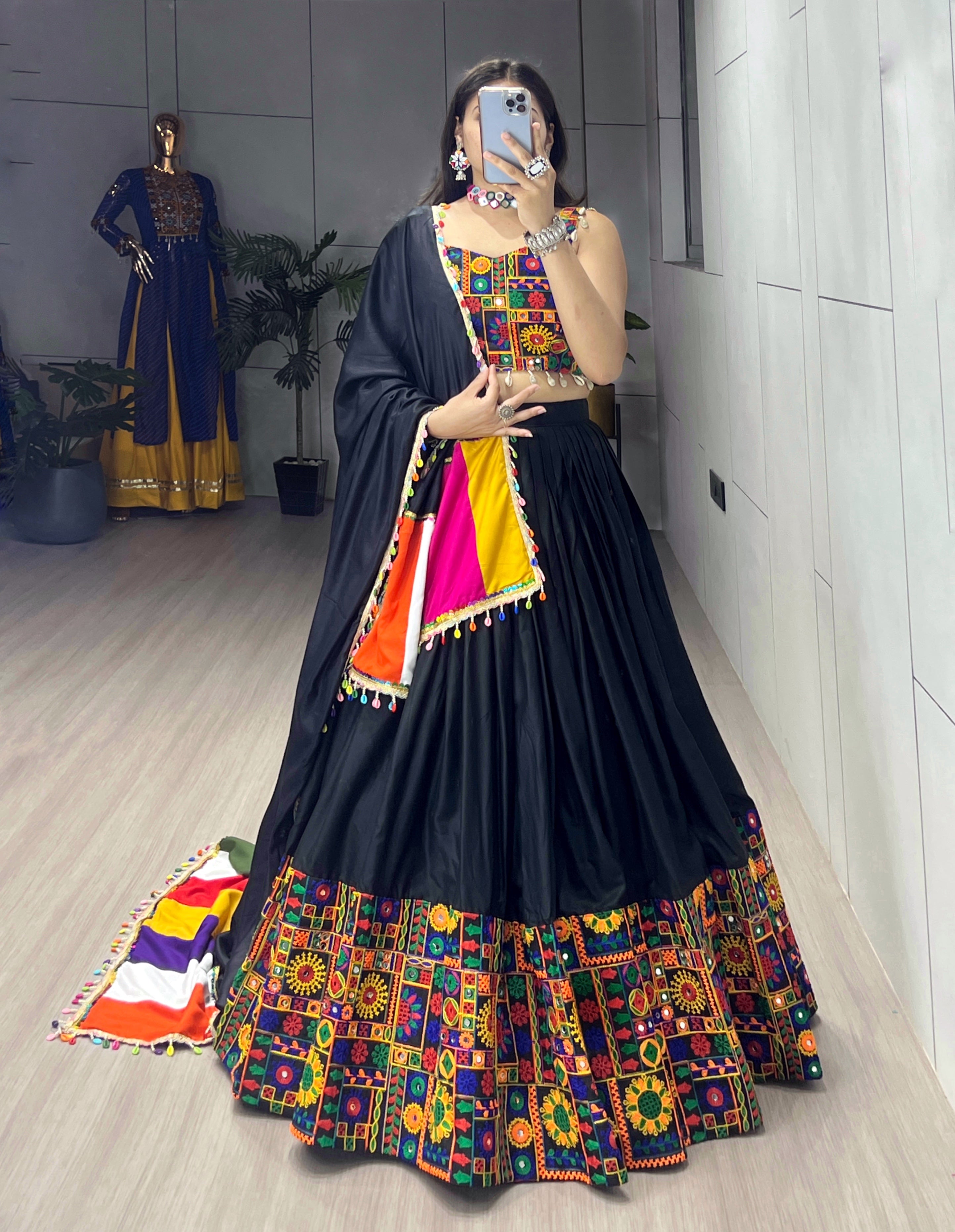 Designer Navratri Chaniya Choli