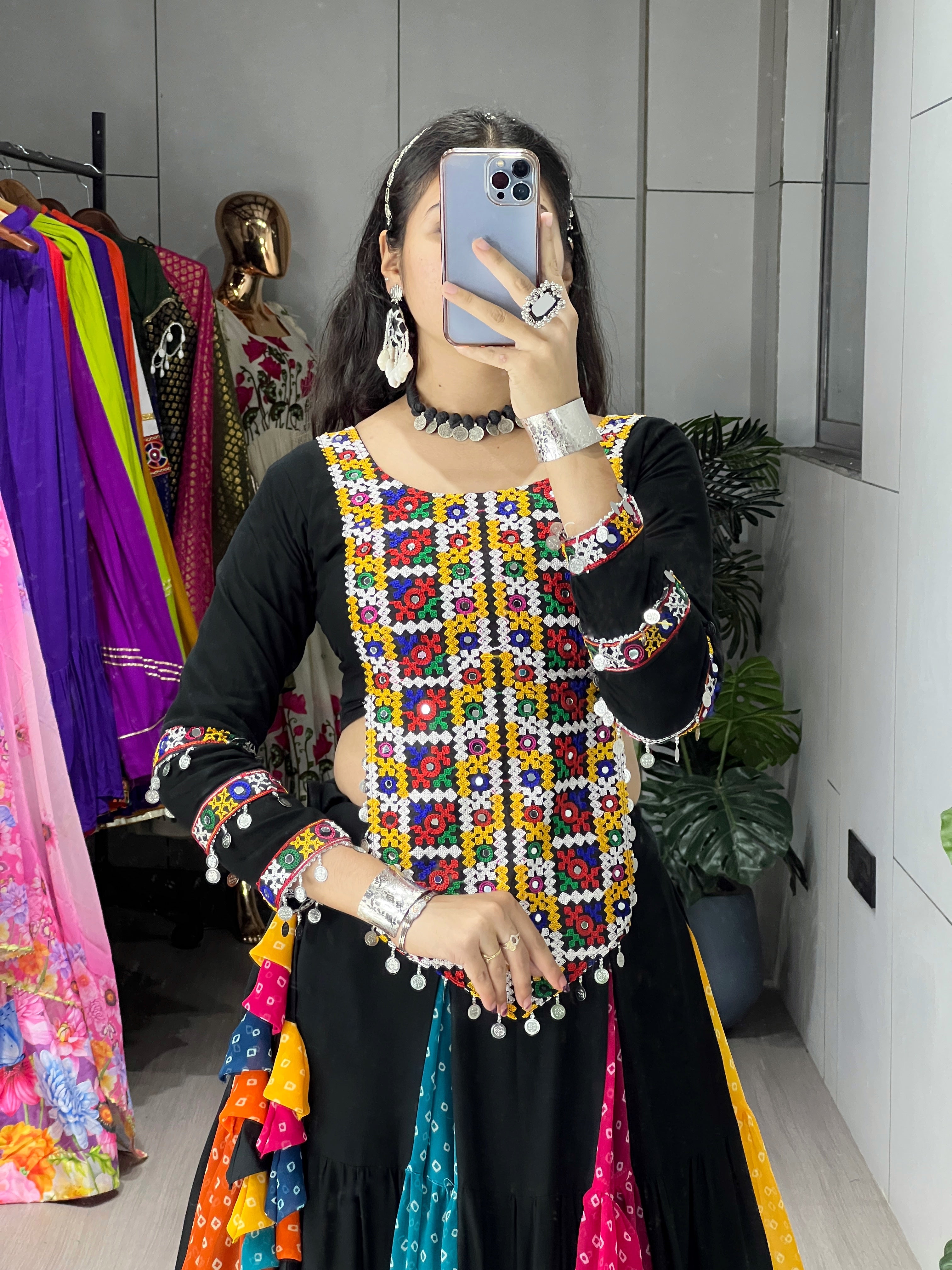 Bandhani Lehenga With Traditional Top For Navratri