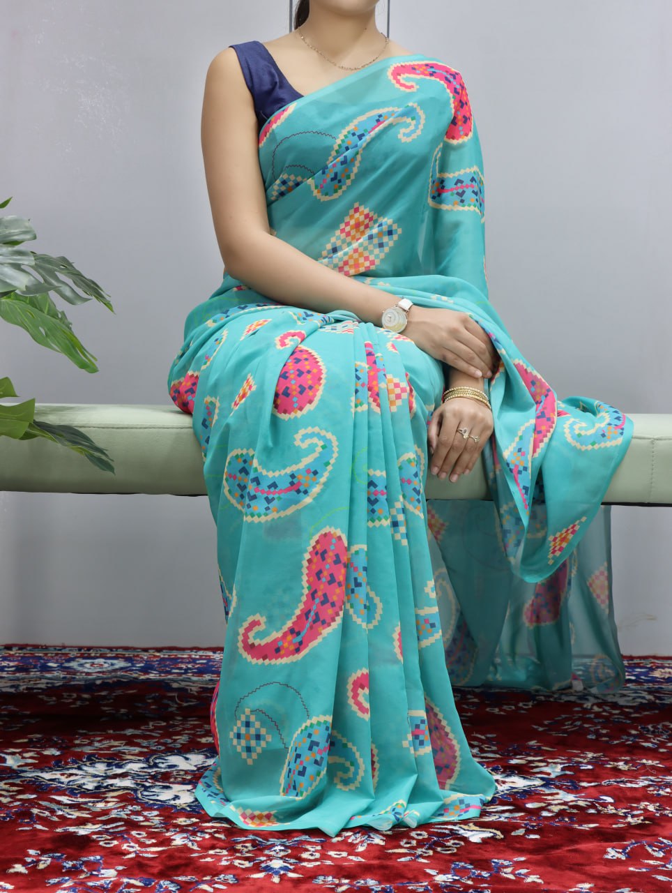 Beautiful Weightless Floral Printed Sarees With Unstitched Blouse