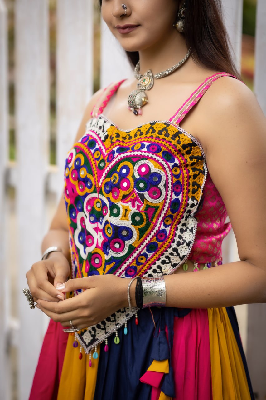 Trendy Lehengas for Navratri With Fancy Blouse