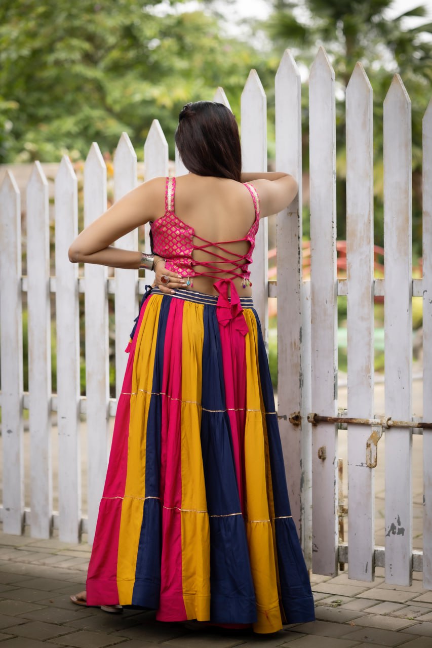 Trendy Lehengas for Navratri With Fancy Blouse