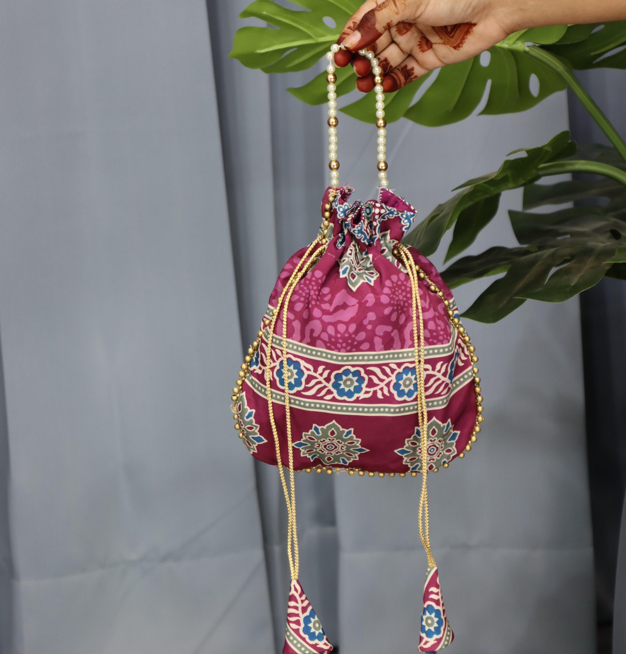 Designer Batwa with Pearl Handle