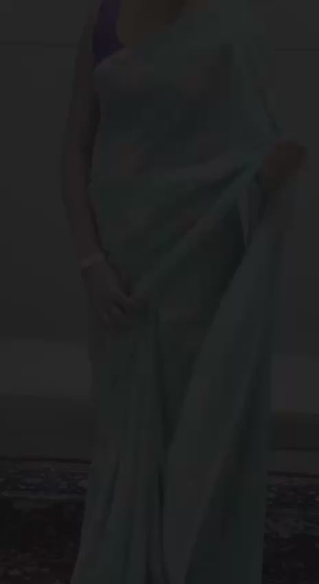 Beautiful Weightless Floral Printed Sarees With Unstitched Blouse